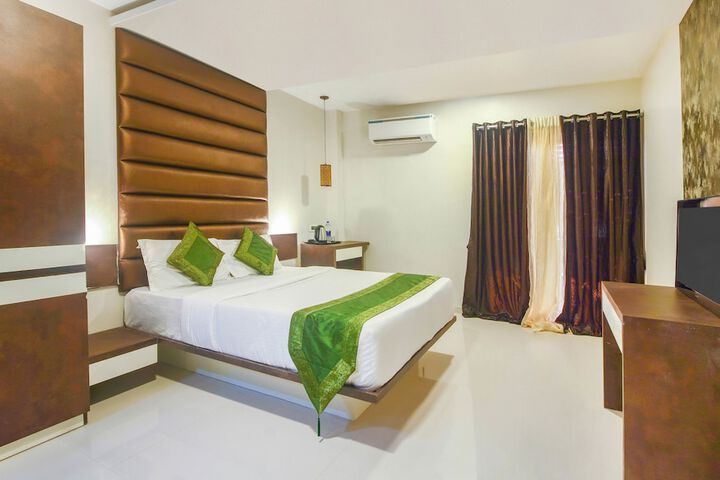 Treebo Blue Moon Powai