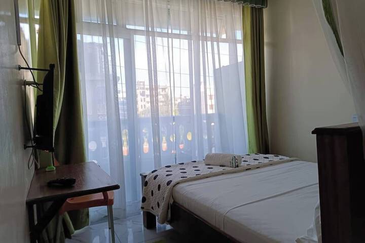 Room 6 of 34