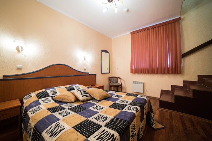Room 8 of 41