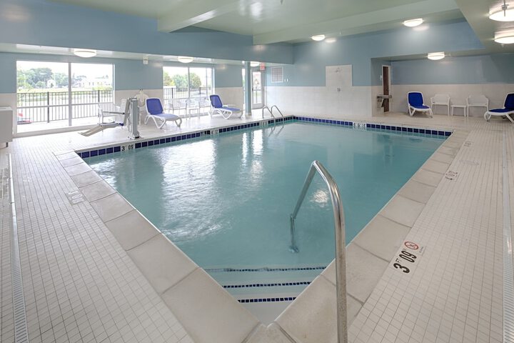 Pool 12 of 26