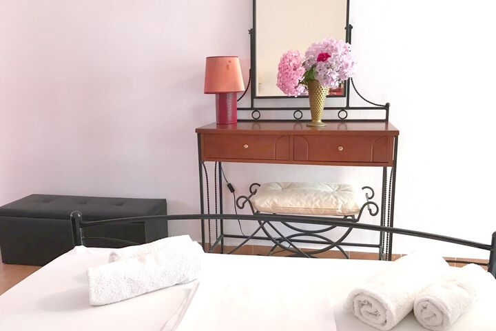 Room 6 of 15