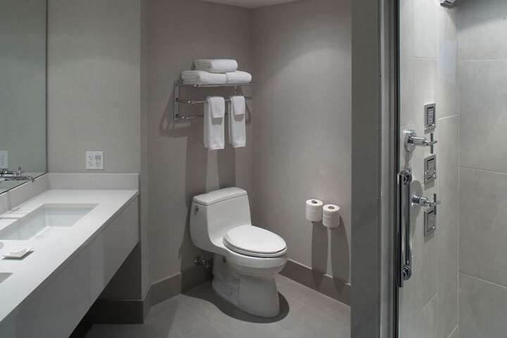 Room 18 of 51