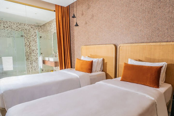 Room 3 of 29
