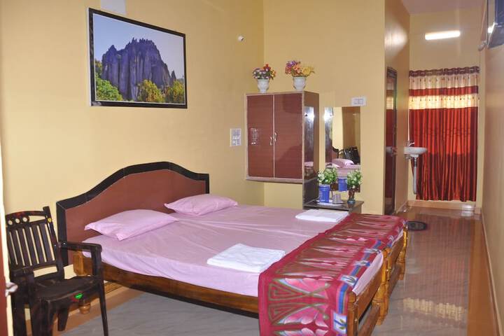Room 16 of 24
