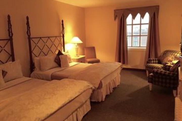 Room 15 of 29