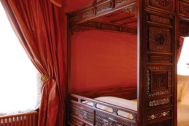 Room 17 of 70