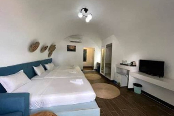Room 13 of 109