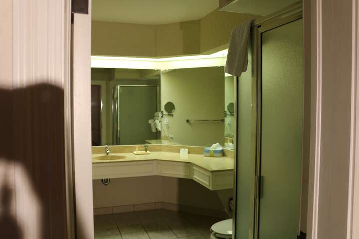 Room 18 of 24