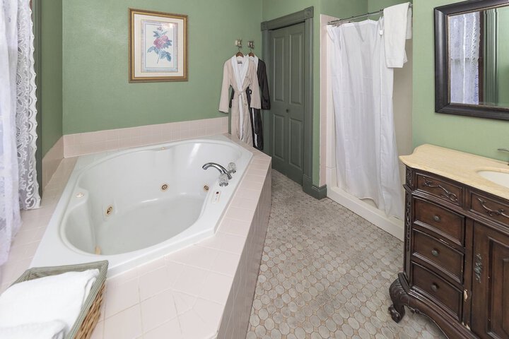 Room 15 of 41