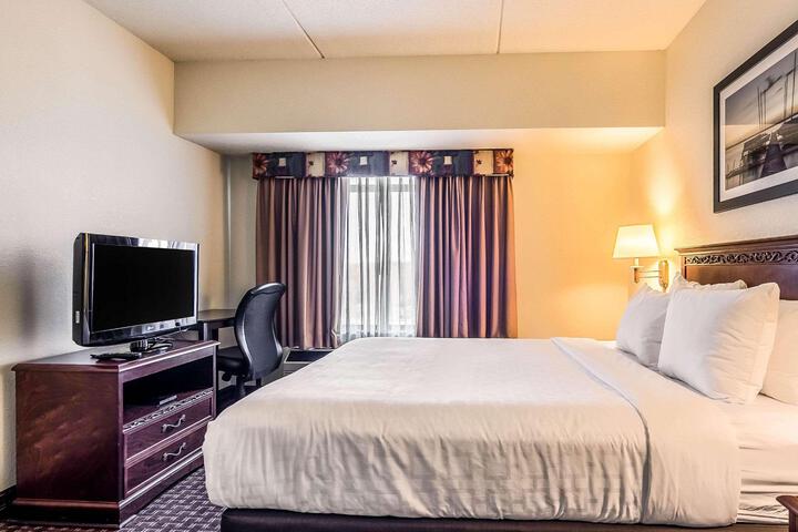 Room 72 of 93