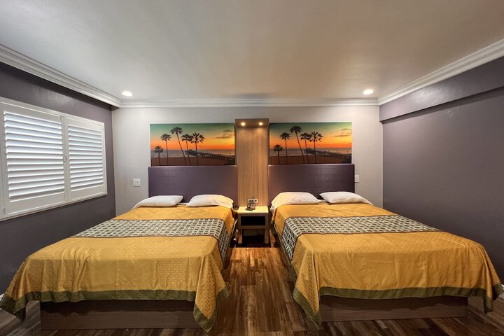 Double Superior King Bed (2 of 3)