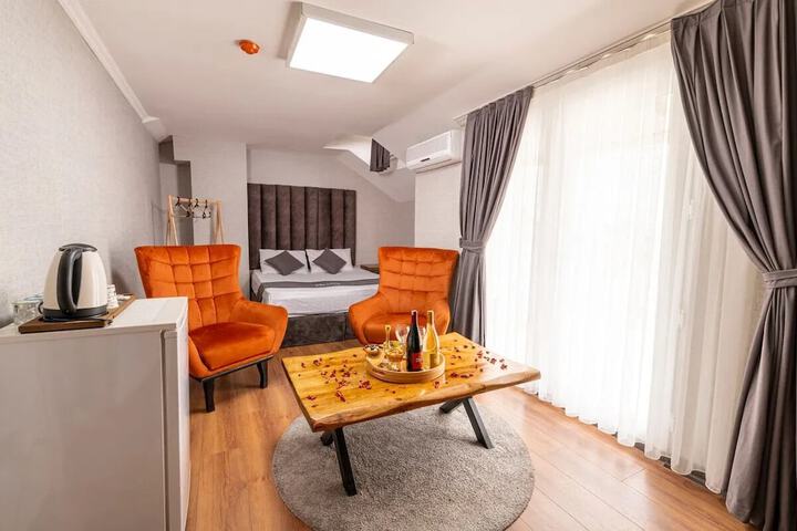 Room 27 of 50