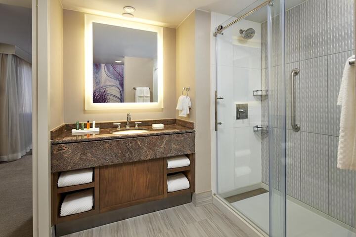 Bathroom shower