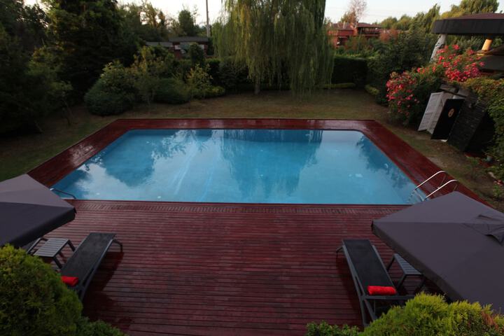 Pool 15 of 22
