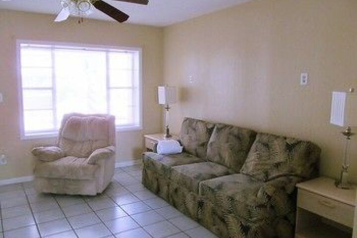 Room 8 of 8