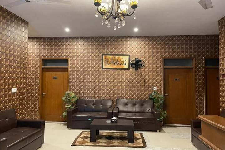 Hotel Executive Lodge