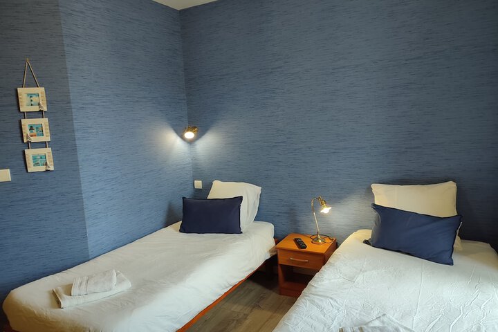 Room 2 of 17