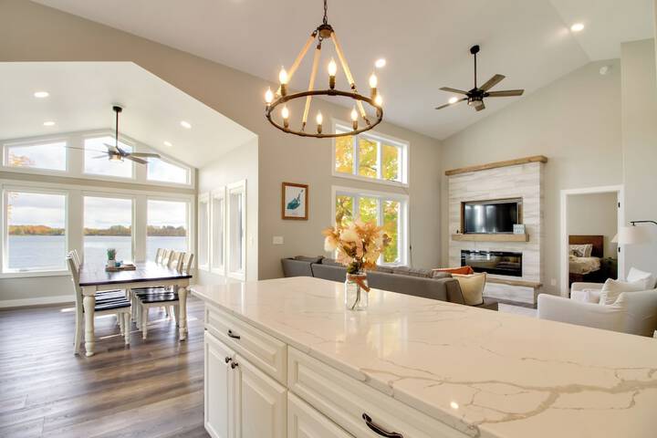 Pearl Lake Retreat w / Dock & Stunning Views!
