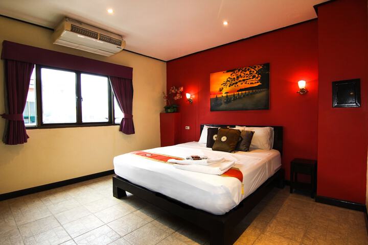 Room 22 of 33