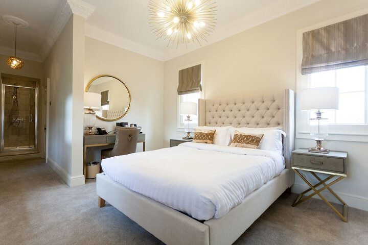 Room 3 of 39