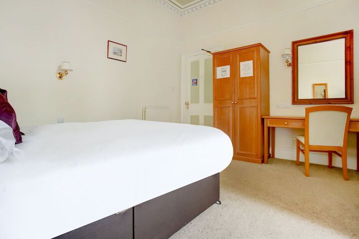 Room 30 of 52