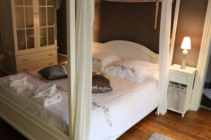 Room 18 of 64