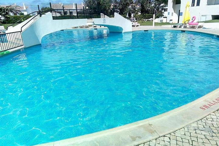 Pool 9 of 14