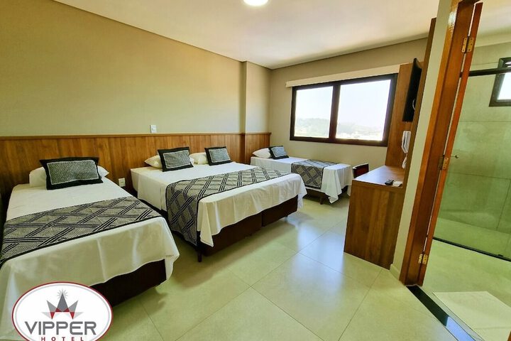 Room 3 of 25