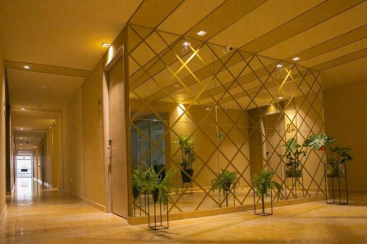 Ballroom/Hall 40 of 45