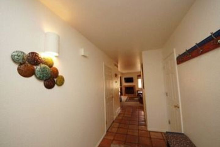 Ballroom/Hall 42 of 137