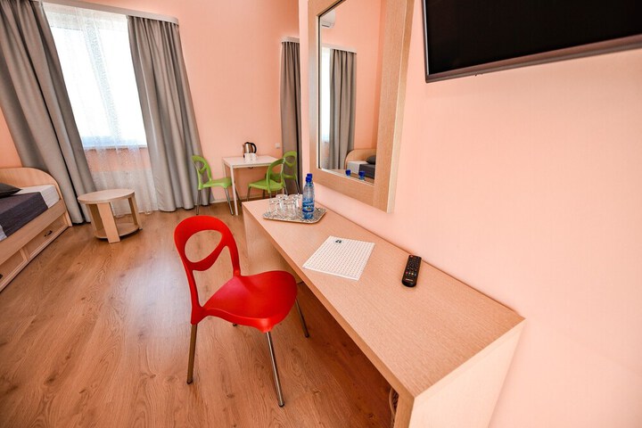 Room 52 of 151