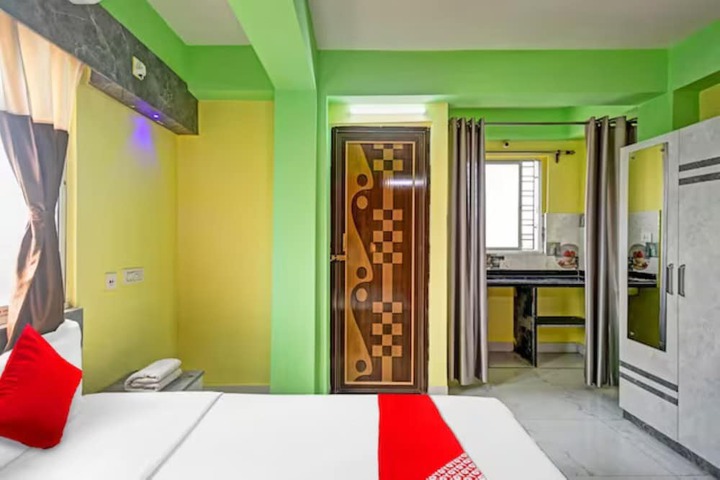 Room 3 of 11