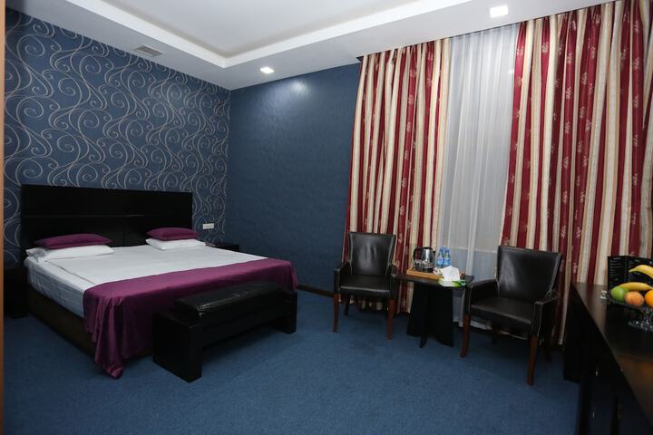 Room 2 of 16