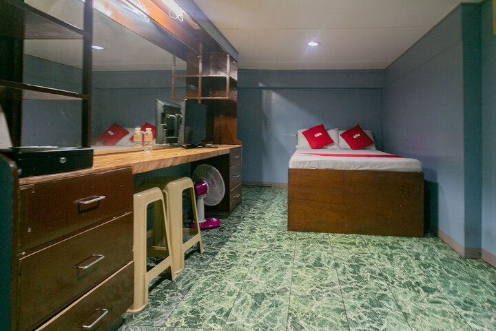 Room 7 of 35
