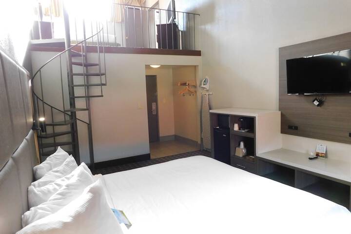 2 Queen Beds Deluxe Room (41 of 41)