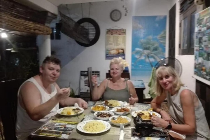 Dining 28 of 44