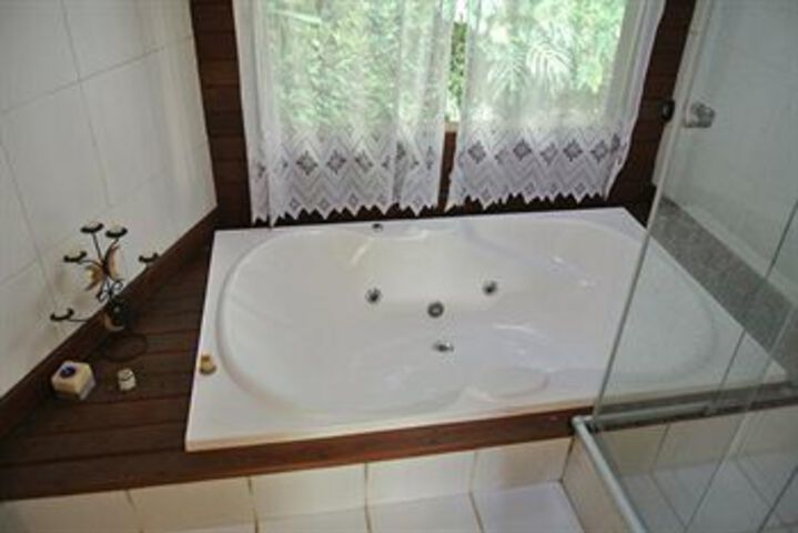 Hot Tub 109 of 143