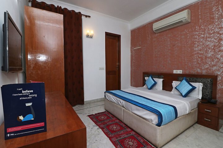 Room 7 of 27