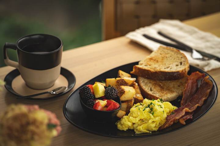 Breakfast/Coffee Service 62 of 76