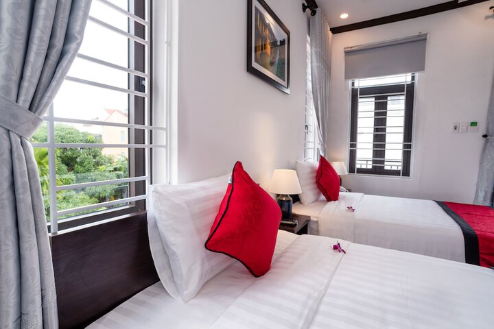 Room 25 of 57