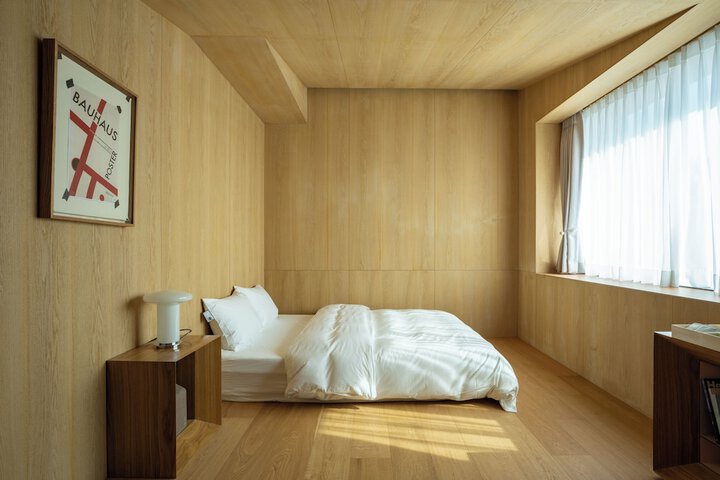 Room 18 of 85