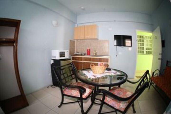 Room 14 of 21