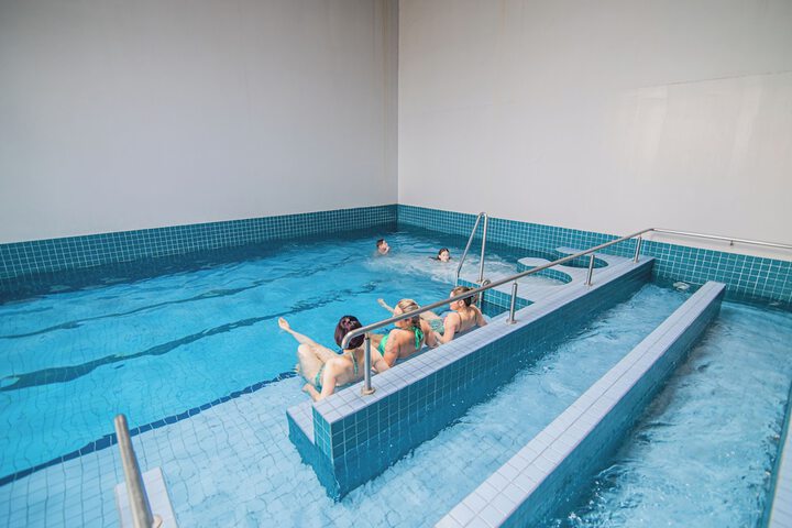Pool 15 of 27