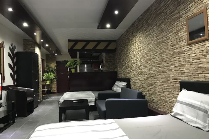 Room 2 of 19