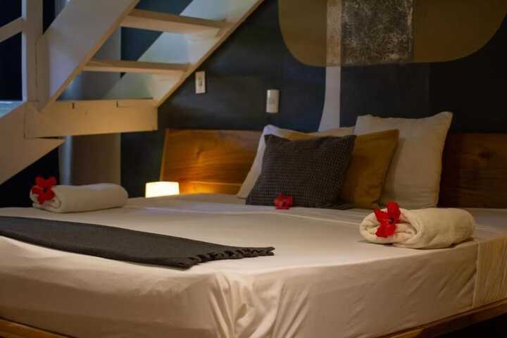 Room 6 of 27