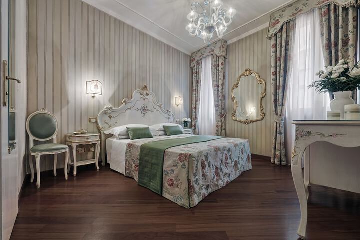 Room 19 of 54