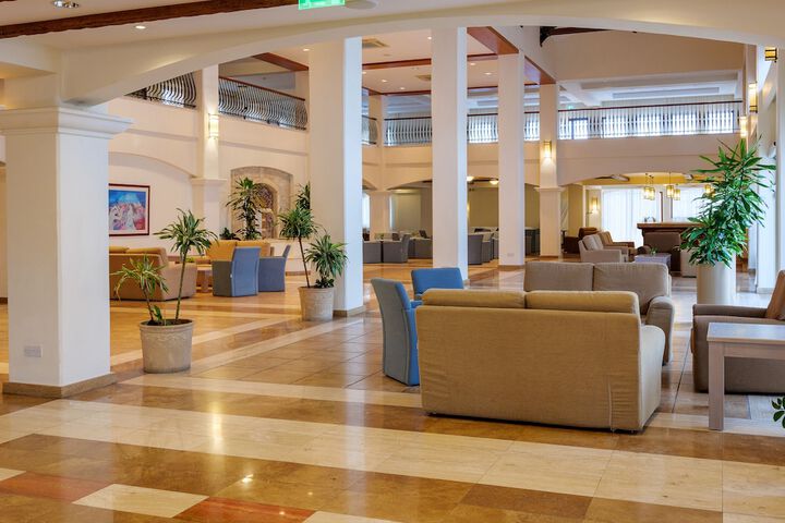 Guest Lobby
