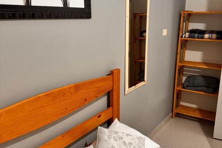 Room 6 of 20