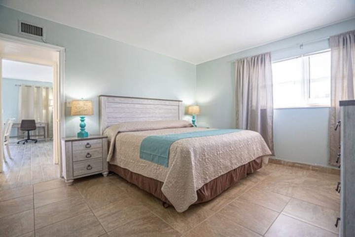 Room 6 of 22
