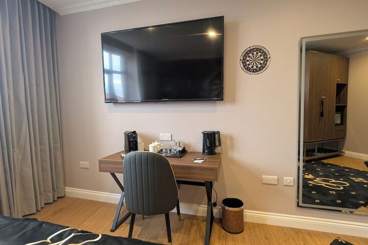 Room 46 of 117